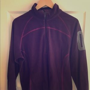 Eddie Bauer Women’s Fleece, pocket on arm